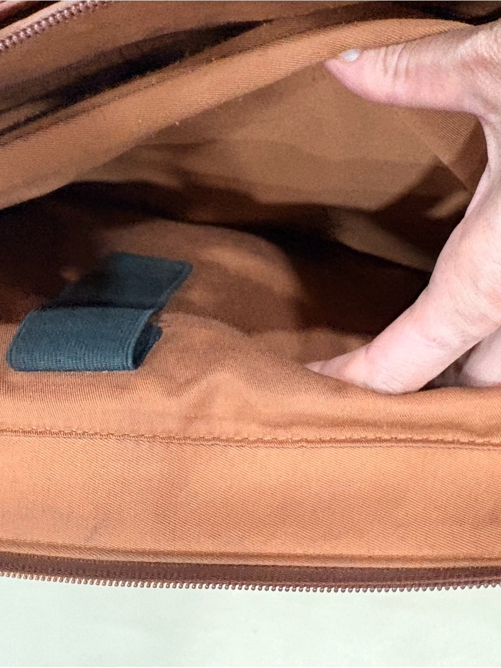 Sombre Vintage Briefcase - Cream & Tan Brown - Picture 5 of 7